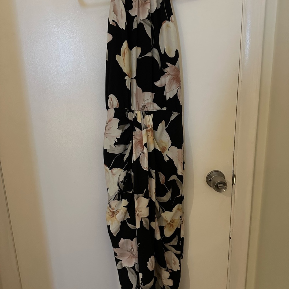 Chic Black and Cream Floral Midi Dress